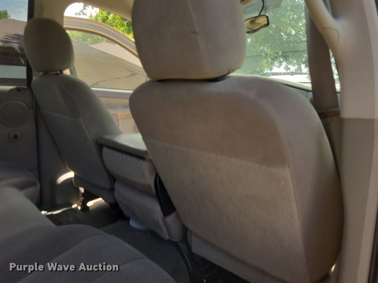 image for item DN8542 2003 Dodge Ram 1500 SLT  Quad Cab pickup truck