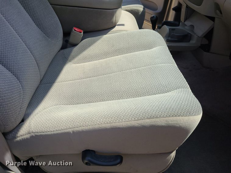 image for item DN8542 2003 Dodge Ram 1500 SLT  Quad Cab pickup truck