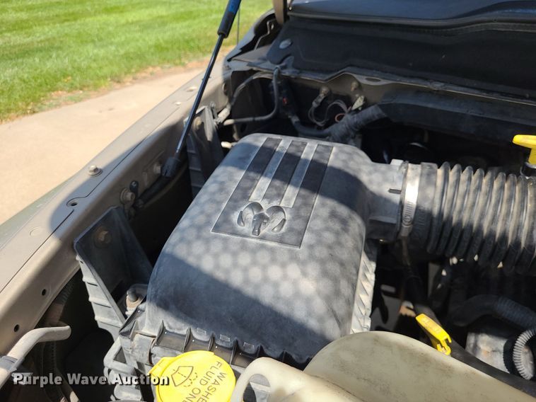 image for item DN8542 2003 Dodge Ram 1500 SLT  Quad Cab pickup truck