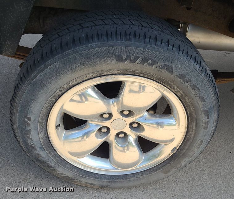 image for item DN8542 2003 Dodge Ram 1500 SLT  Quad Cab pickup truck