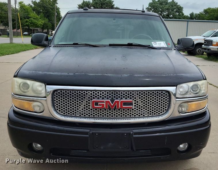 image for item DN8563 2003 GMC Yukon XL Denali  SUV