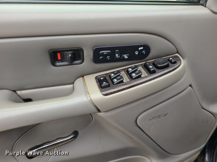 image for item DN8563 2003 GMC Yukon XL Denali  SUV