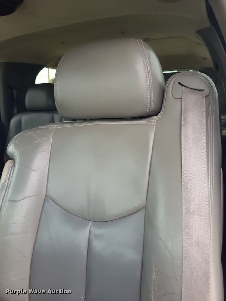 image for item DN8563 2003 GMC Yukon XL Denali  SUV