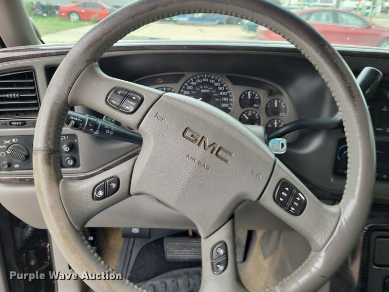 image for item DN8563 2003 GMC Yukon XL Denali  SUV