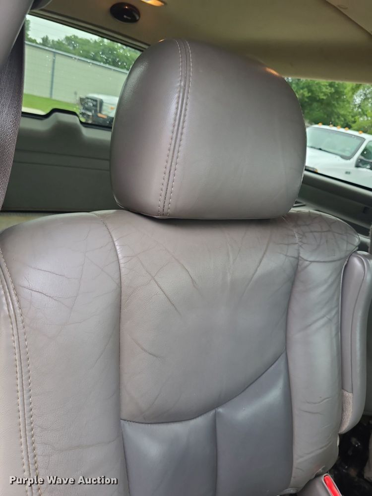 image for item DN8563 2003 GMC Yukon XL Denali  SUV