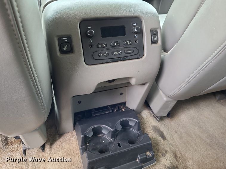 image for item DN8563 2003 GMC Yukon XL Denali  SUV