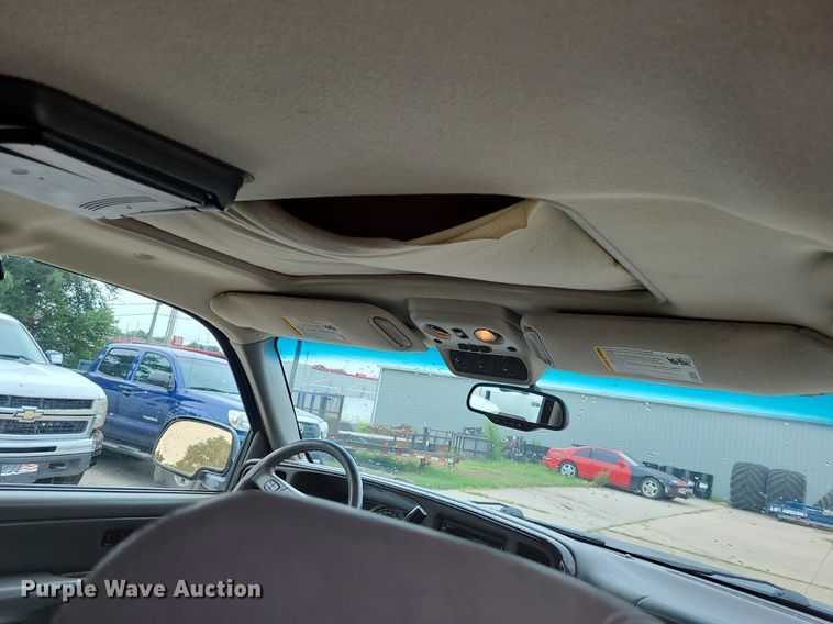 image for item DN8563 2003 GMC Yukon XL Denali  SUV