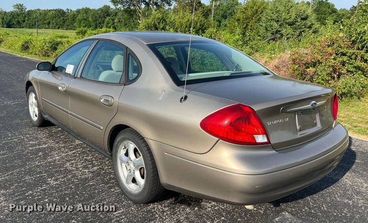 image for item DO2195 2002  Ford Taurus