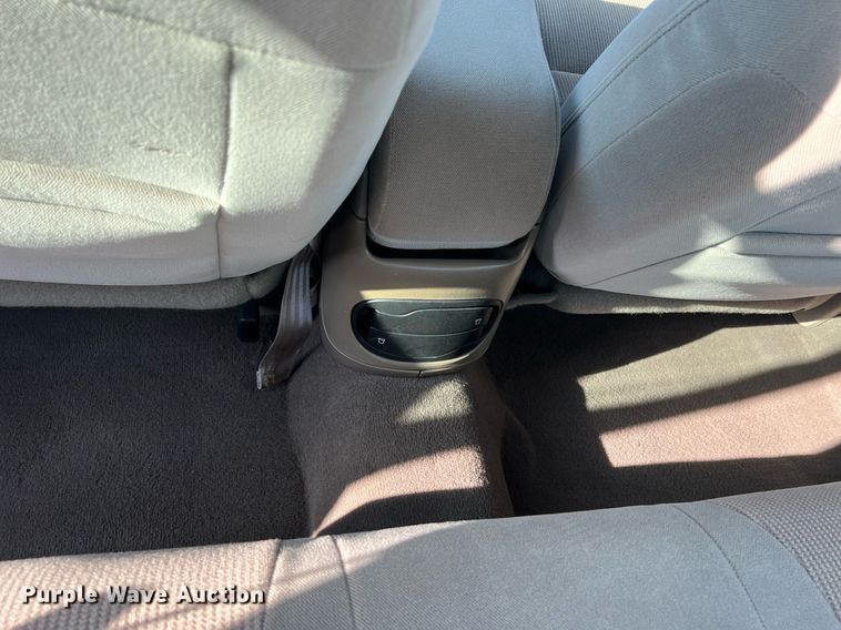 image for item DO2195 2002  Ford Taurus