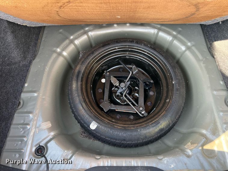 image for item DO2195 2002  Ford Taurus