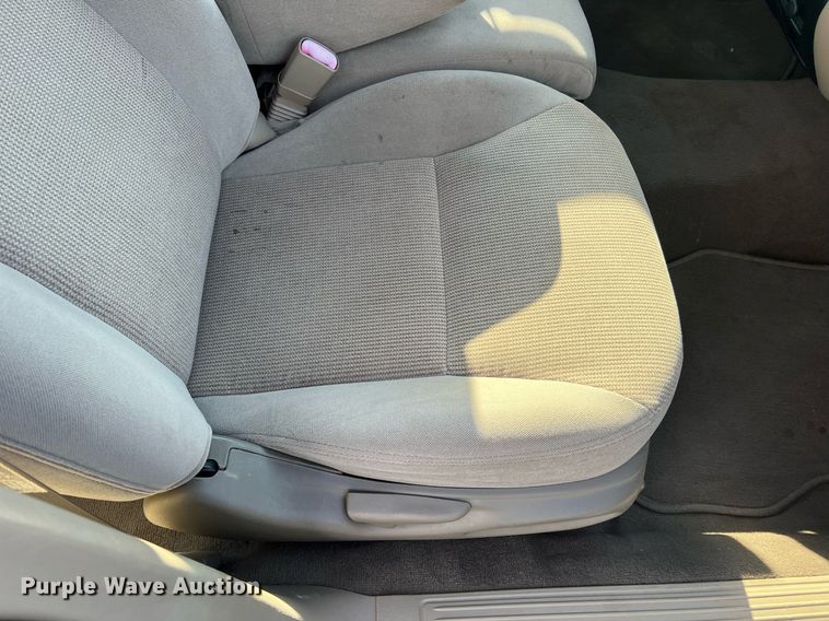 image for item DO2195 2002  Ford Taurus