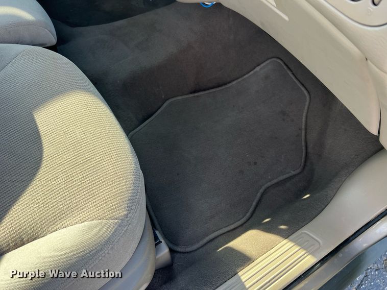 image for item DO2195 2002  Ford Taurus