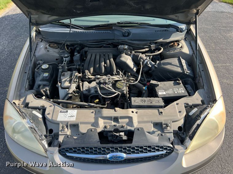 image for item DO2195 2002  Ford Taurus