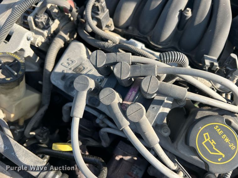 image for item DO2195 2002  Ford Taurus