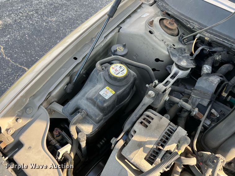 image for item DO2195 2002  Ford Taurus