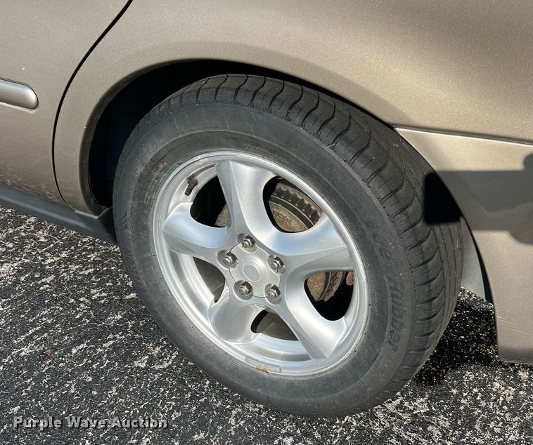 image for item DO2195 2002  Ford Taurus