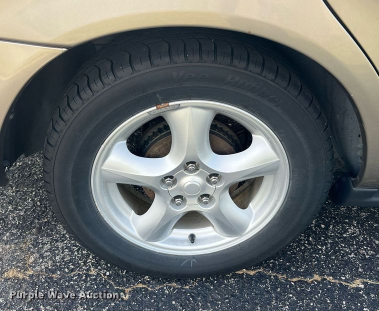 image for item DO2195 2002  Ford Taurus