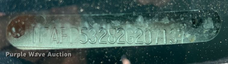 image for item DO2195 2002  Ford Taurus