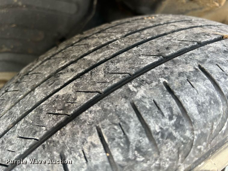 image for item DO2197 2005 Mitsubishi Eclipse  convertible