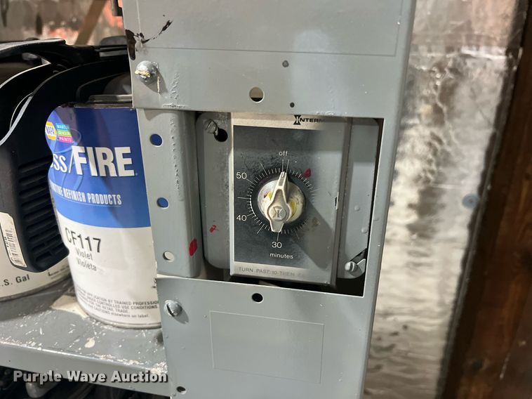 image for item DO2198 Automotive paint supplies