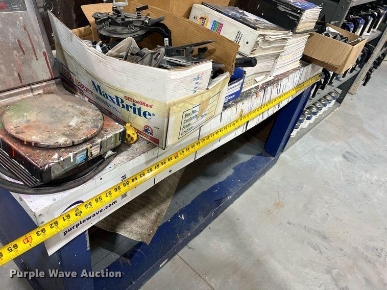 image for item DO2198 Automotive paint supplies