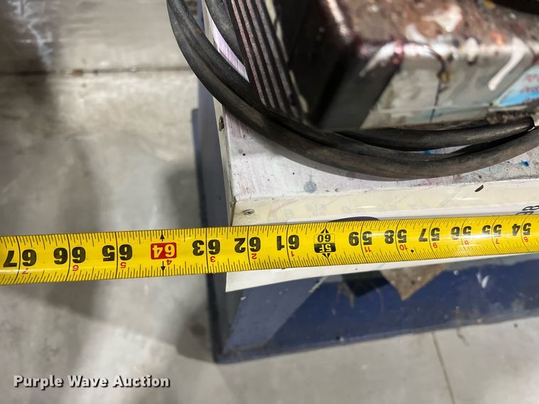 image for item DO2198 Automotive paint supplies