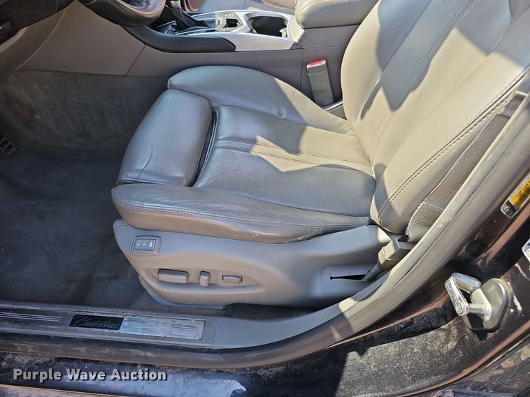 image for item DO2744 2011 Cadillac SRX  SUV