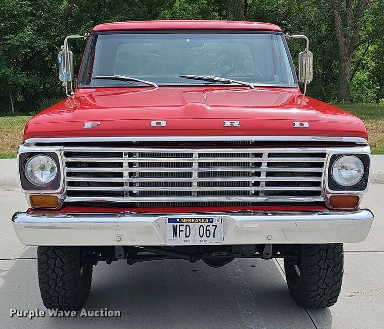 image for item DO2857 1968 Ford F100 Custom  pickup truck