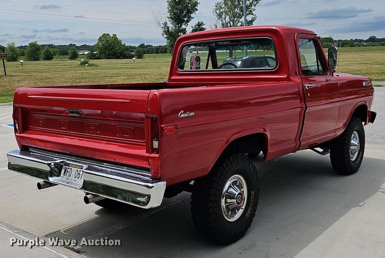 image for item DO2857 1968 Ford F100 Custom  pickup truck