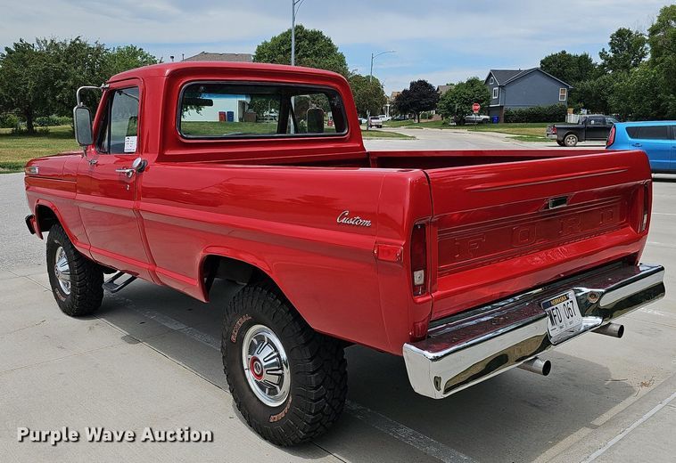 image for item DO2857 1968 Ford F100 Custom  pickup truck
