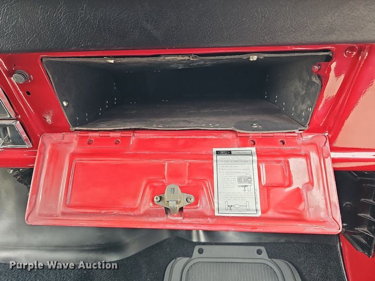 image for item DO2857 1968 Ford F100 Custom  pickup truck