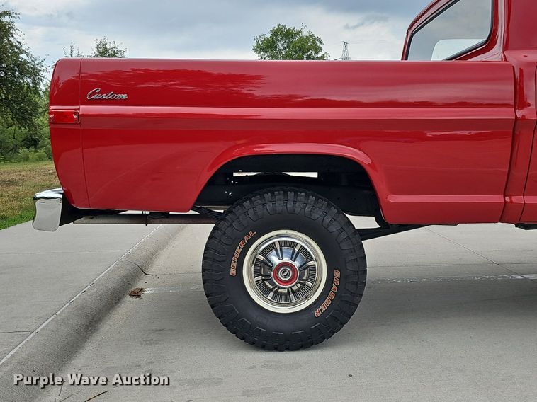 image for item DO2857 1968 Ford F100 Custom  pickup truck