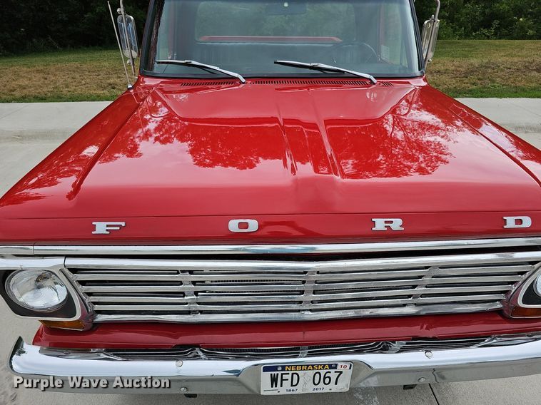 image for item DO2857 1968 Ford F100 Custom  pickup truck
