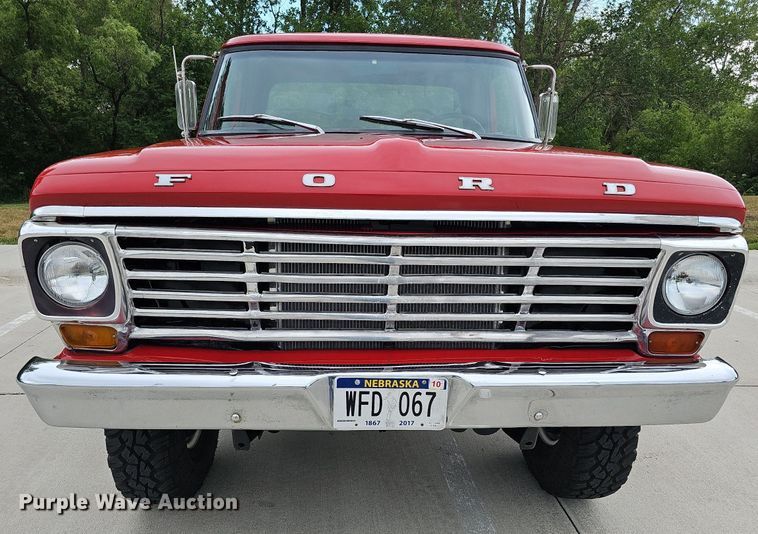 image for item DO2857 1968 Ford F100 Custom  pickup truck