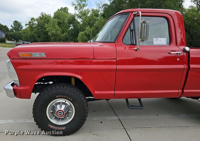 image for item DO2857 1968 Ford F100 Custom  pickup truck