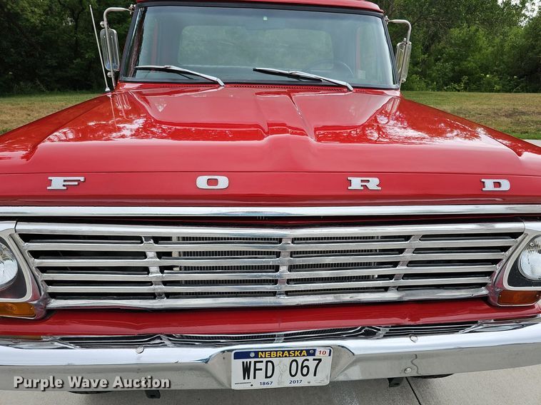 image for item DO2857 1968 Ford F100 Custom  pickup truck