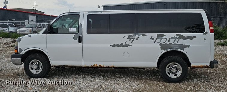image for item DO2882 2007 Chevrolet Express 3500  van