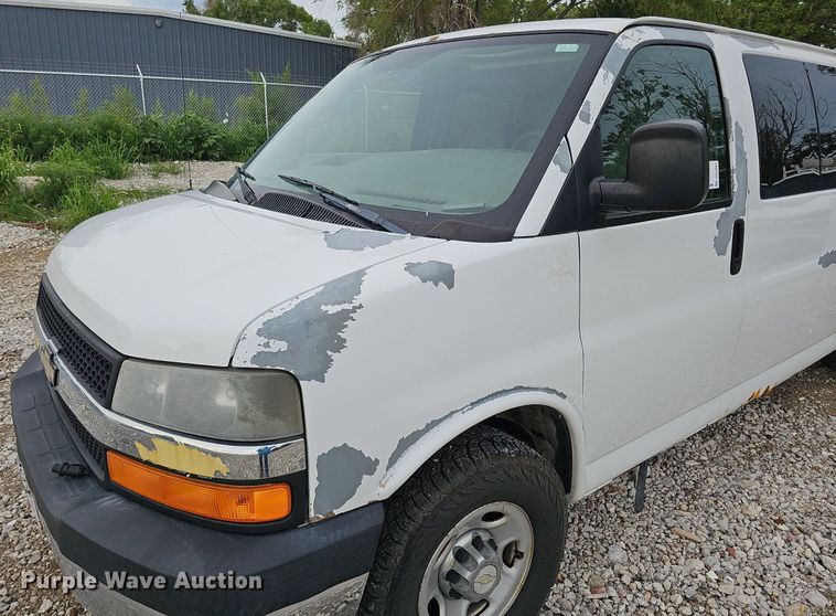 image for item DO2882 2007 Chevrolet Express 3500  van