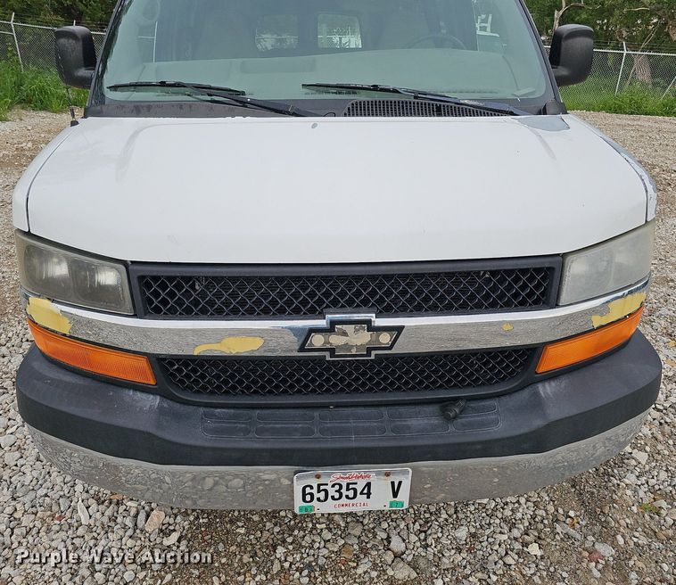 image for item DO2882 2007 Chevrolet Express 3500  van