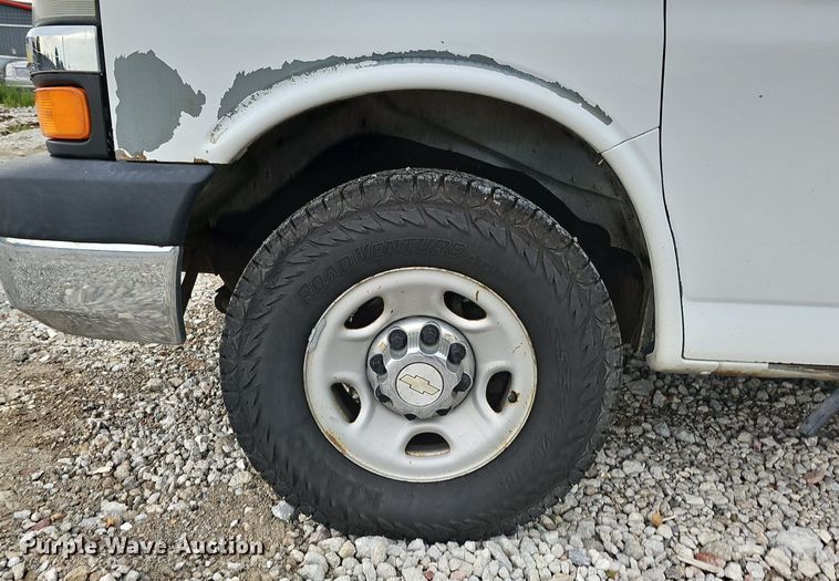 image for item DO2882 2007 Chevrolet Express 3500  van