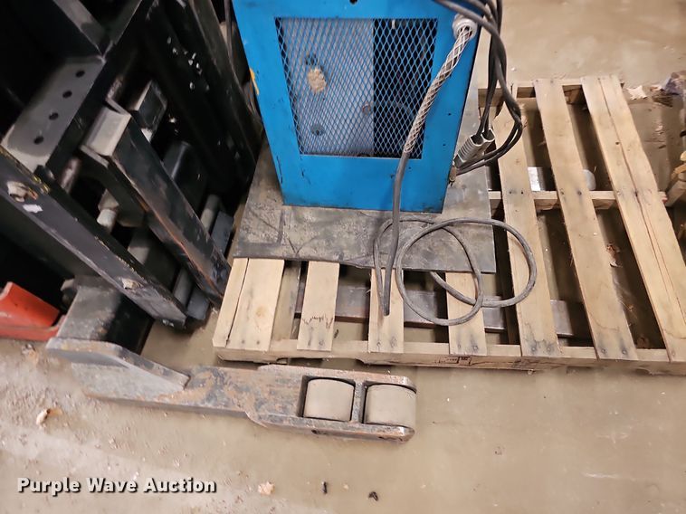 image for item DO2898 Nissan OR35  order picker