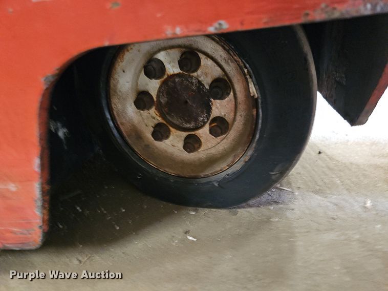 image for item DO2898 Nissan OR35  order picker