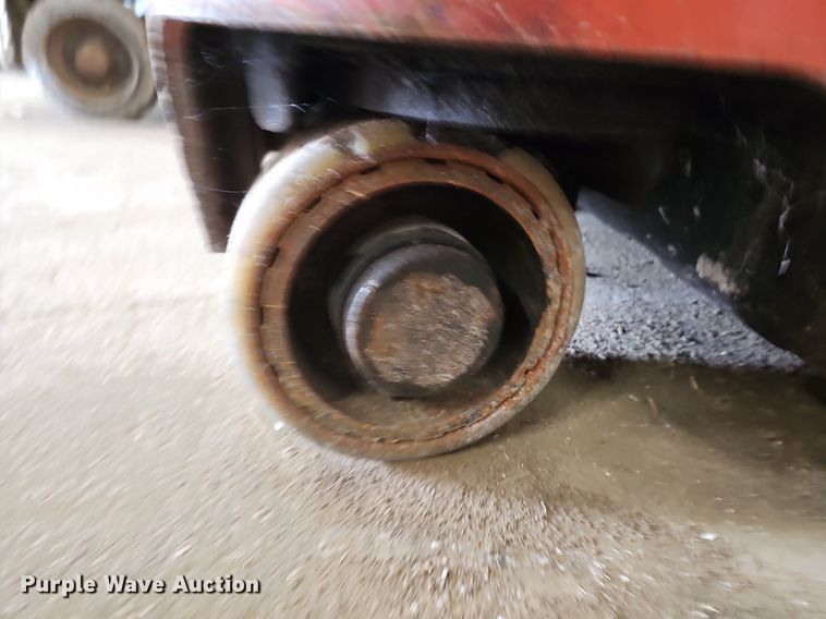 image for item DO2898 Nissan OR35  order picker