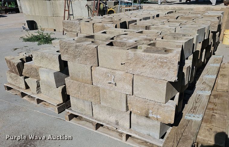 image for item DO2901 (8) pallets of landscaping blocks