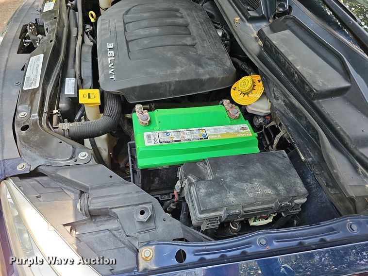 image for item DO2912 2016 Chrysler Town & Country  van