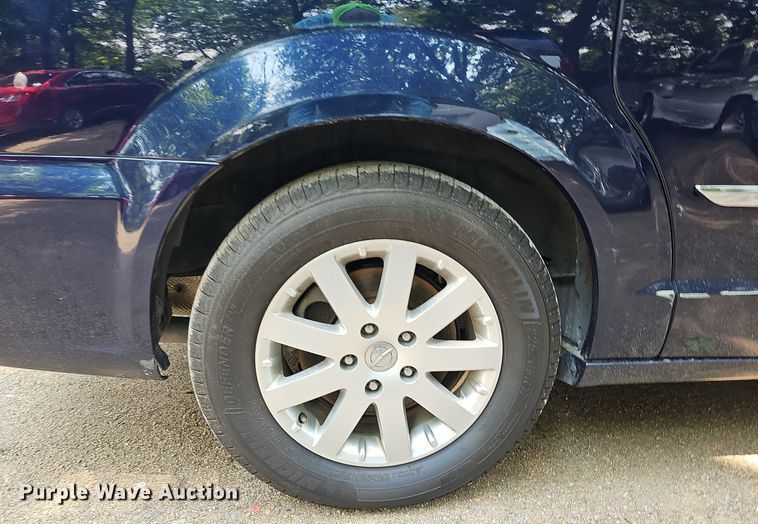 image for item DO2912 2016 Chrysler Town & Country  van