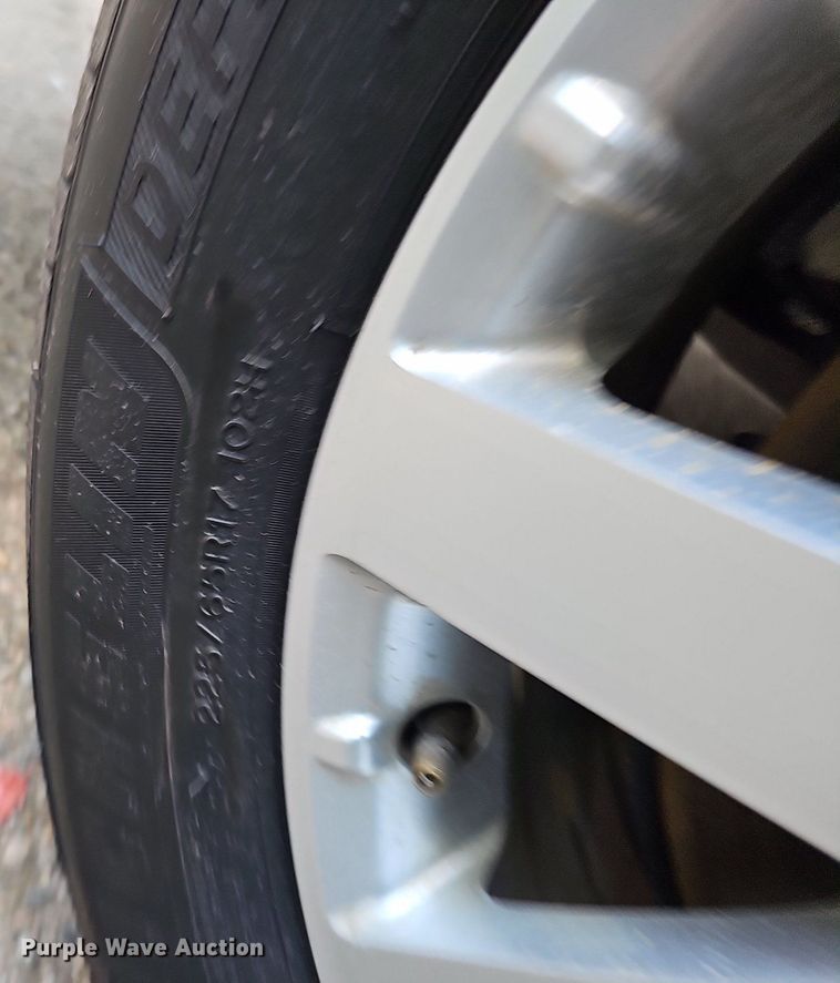 image for item DO2912 2016 Chrysler Town & Country  van