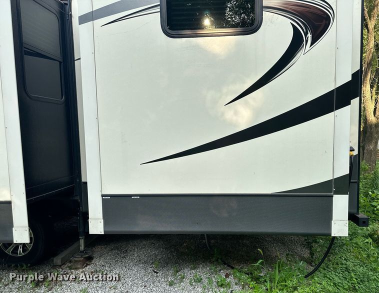 image for item DO5105 2017 Keystone Sprinter  camper