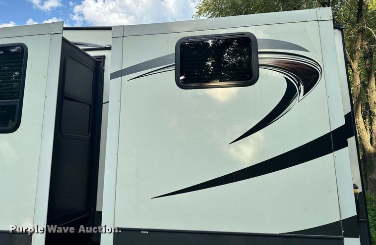 image for item DO5105 2017 Keystone Sprinter  camper