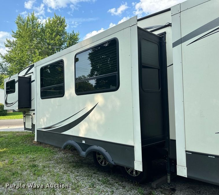 image for item DO5105 2017 Keystone Sprinter  camper